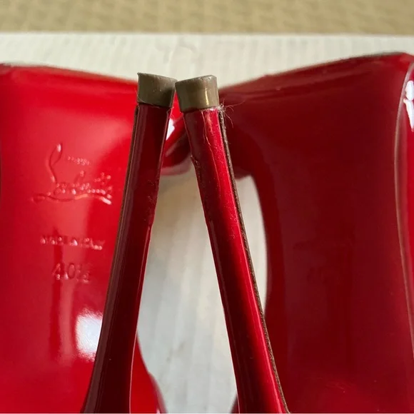 Christian Louboutin Iriza 100 Pump in size 40.5 eurpopean - Picture 11 of 12